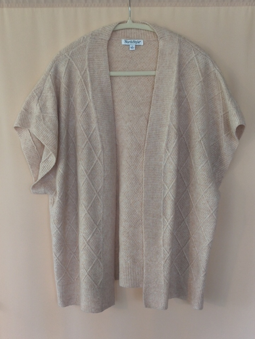 Like New NorthStyle Cream Diamond-Textured Open Cardigan Size L